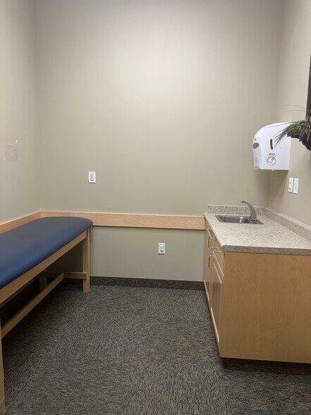 More Photos Of 811-867 N 900 W, Orem Office For Sale