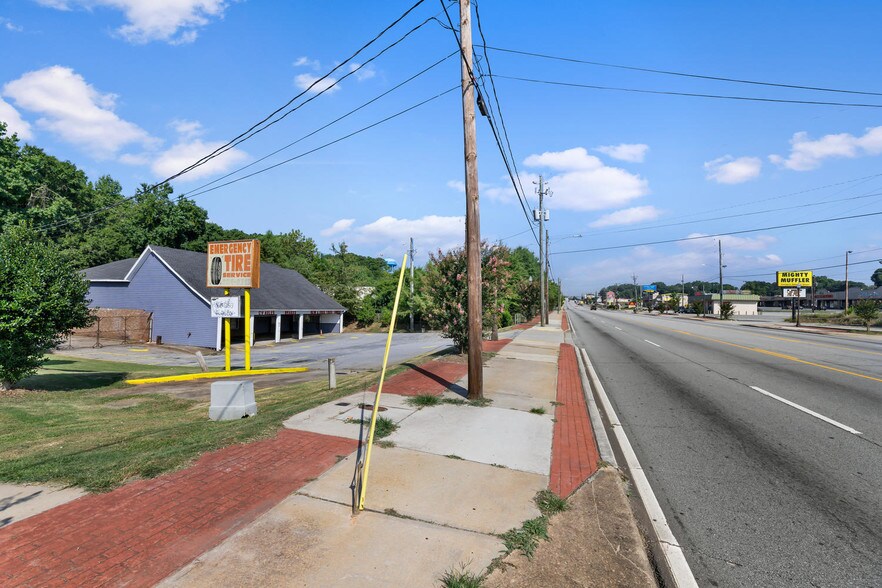 More Photos Of 2059 Candler Rd, Decatur Auto Repair For Sale