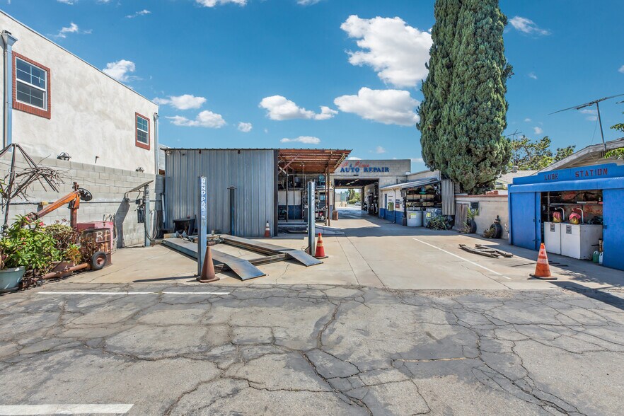 More Photos Of 12211 Hadley St, Whittier Auto Repair For Sale