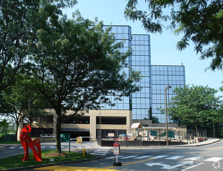 More Photos Of 100 First Stamford Pl, Stamford Unknown For Lease