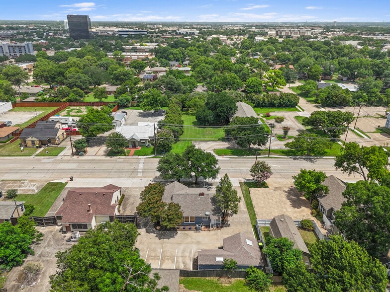 More Photos Of 810 18th St, Plano Office For Sale