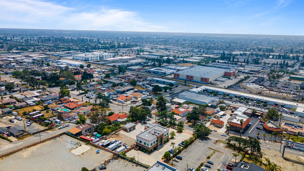 More Photos Of 1945 W 9th St, Upland Loft Creative Space For Lease