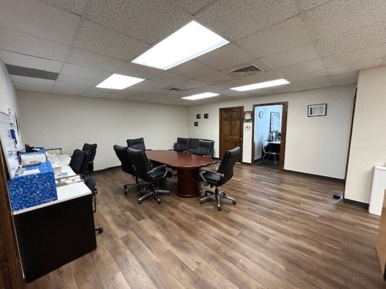 More Photos Of 155 Maple St, Springfield Medical For Sale