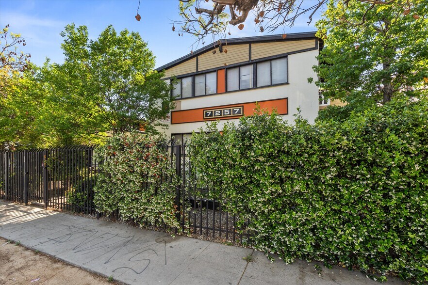 More Photos Of 7253-7257 Vineland Ave, Sun Valley Apartments For Sale