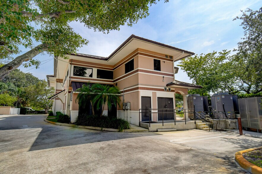 More Photos Of 2314 Seacrest Blvd, Boynton Beach Medical For Lease