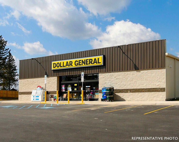 Primary Photo Of E Bow Dr. & N 2nd St., Cherokee General Retail For Sale