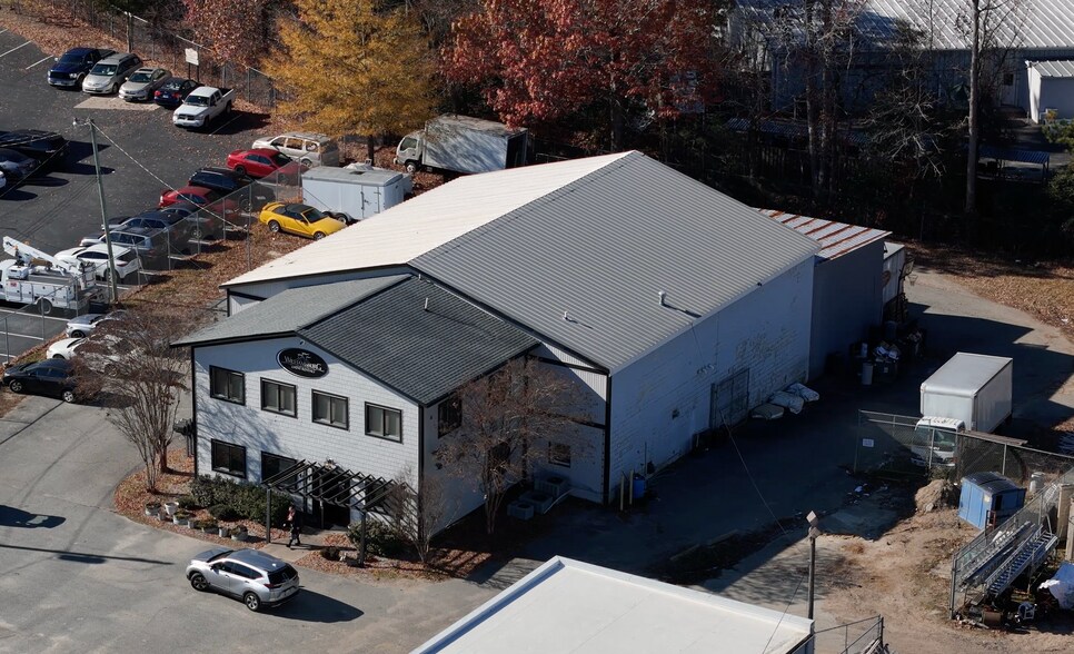 More Photos Of 4403 Ironbound Rd, Williamsburg Industrial For Sale