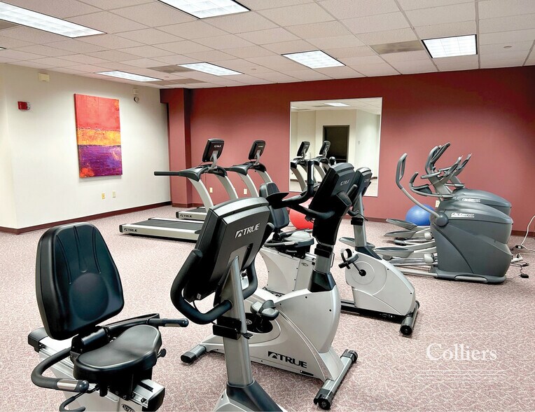 More Photos Of 100 Center Point Cir, Columbia Office For Lease