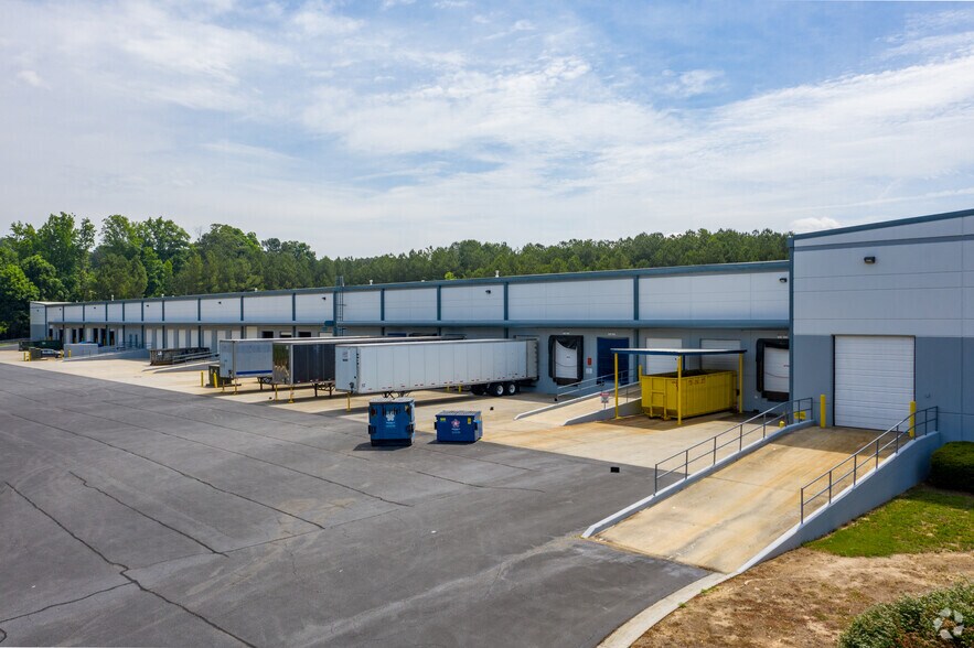 More Photos Of 125 Westlake Pky SW, Atlanta Distribution For Lease