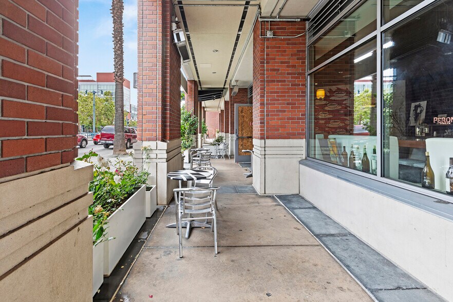 More Photos Of 170 King St, San Francisco Apartments For Sale