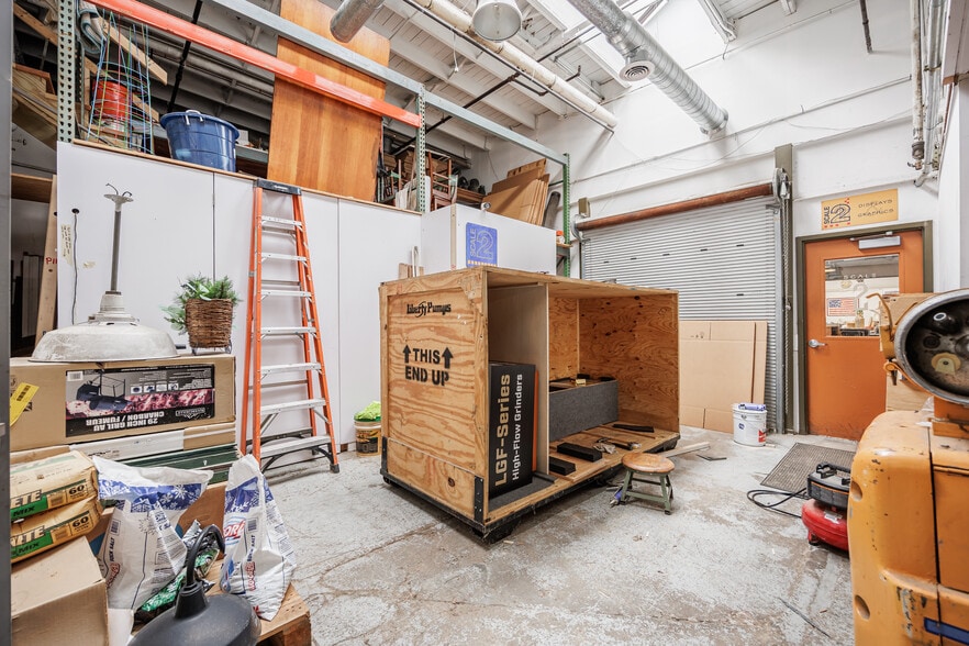 More Photos Of 1024 Garson Ave, Rochester Light Manufacturing For Sale