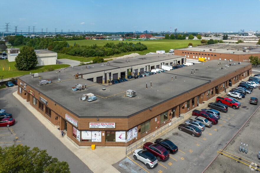 More Photos Of 4801 Keele St, Toronto Warehouse For Lease