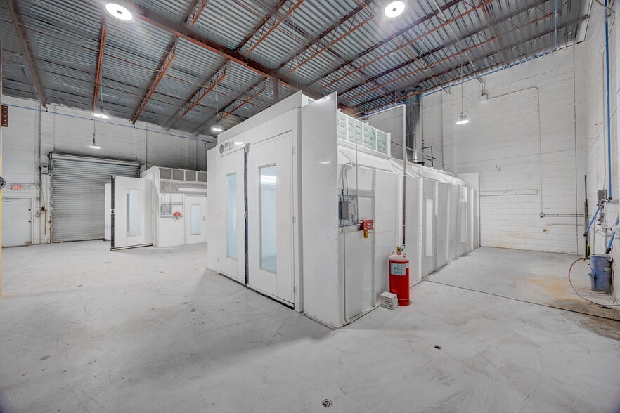 More Photos Of 1001 E Skagway Ave, Tampa Warehouse For Lease
