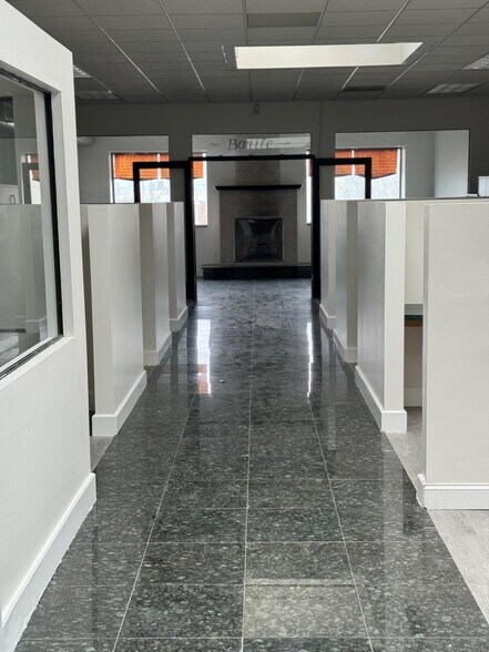 More Photos Of 3 Whale Sq, Brooklyn Warehouse For Lease