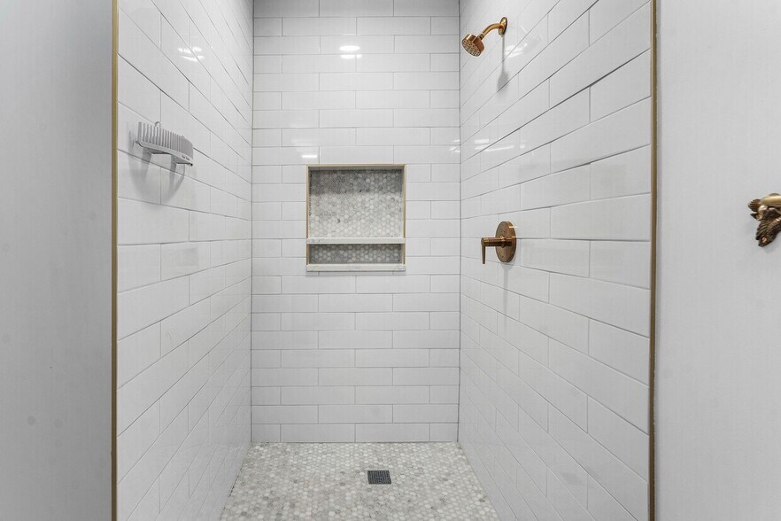 More Photos Of 801 S Olive Ave, West Palm Beach Apartments For Sale