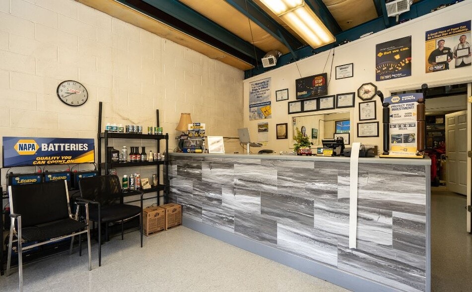 More Photos Of 3318 Jefferson Davis Hwy, Richmond Auto Repair For Sale