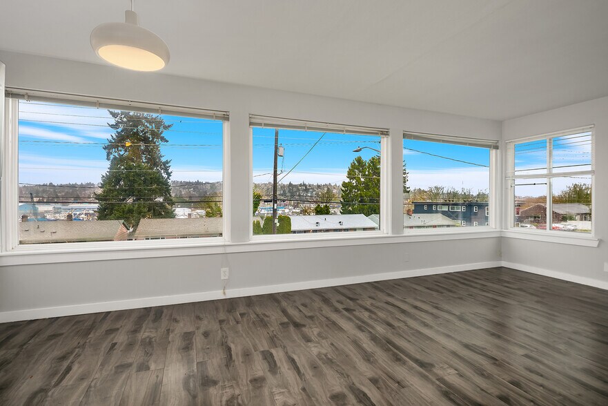 More Photos Of 855 W Nickerson St, Seattle Apartments For Sale