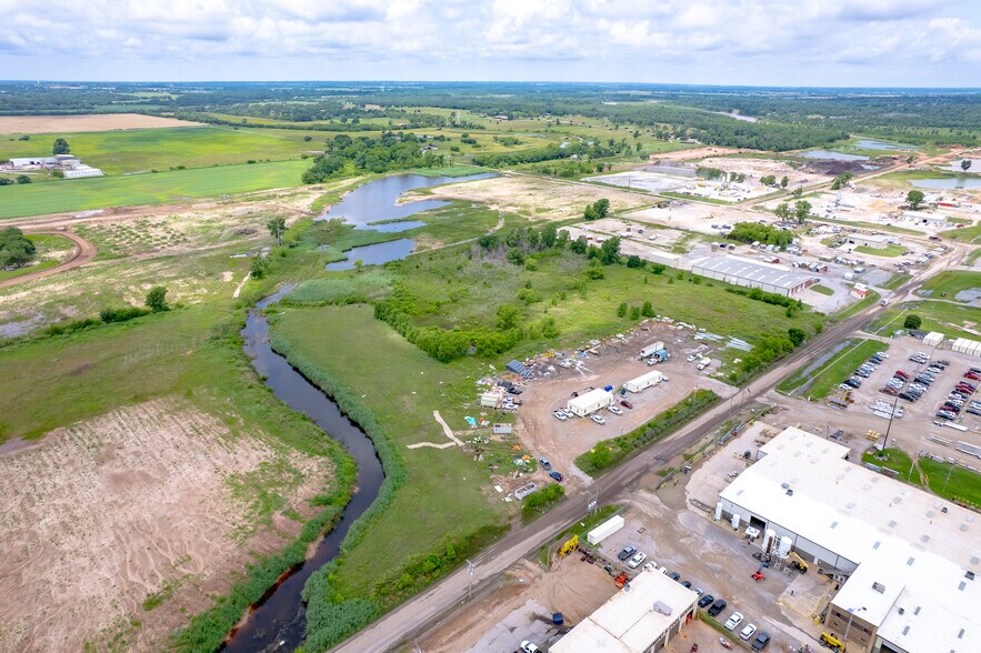 More Photos Of South Harvey, Norman Land For Sale