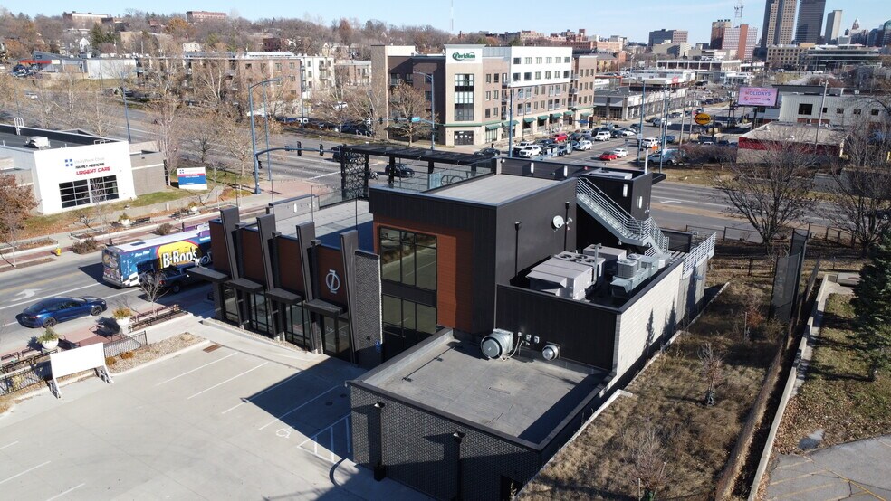 More Photos Of 2120 Ingersoll Ave, Des Moines Restaurant For Lease