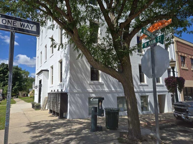 Primary Photo Of 202 W Main St, Decorah Sorority Fraternity House For Sale