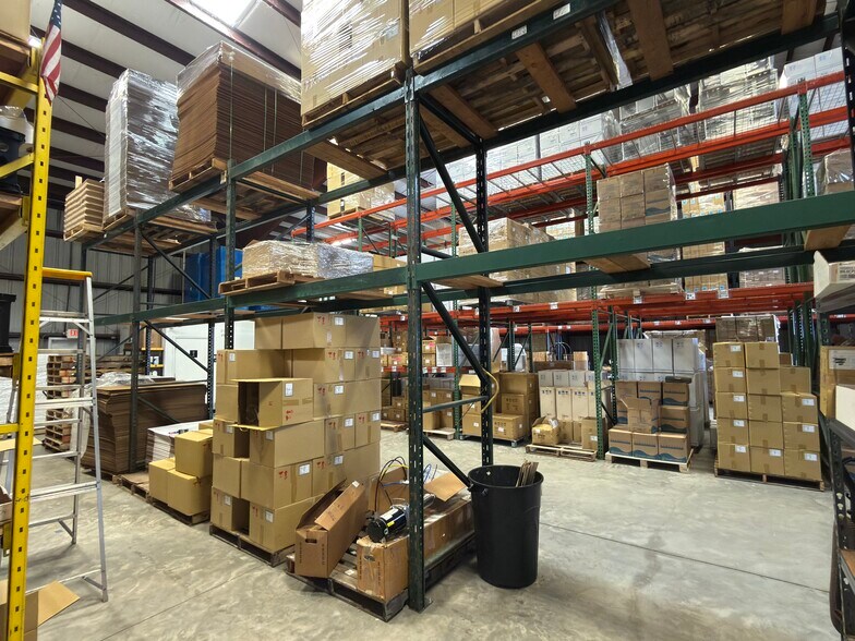 More Photos Of 4210 Whidden Blvd, Port Charlotte Warehouse For Lease