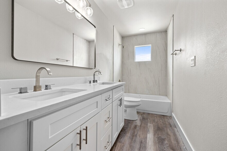 More Photos Of 15501 Cruiser Units st, Corpus Christi Multifamily For Sale