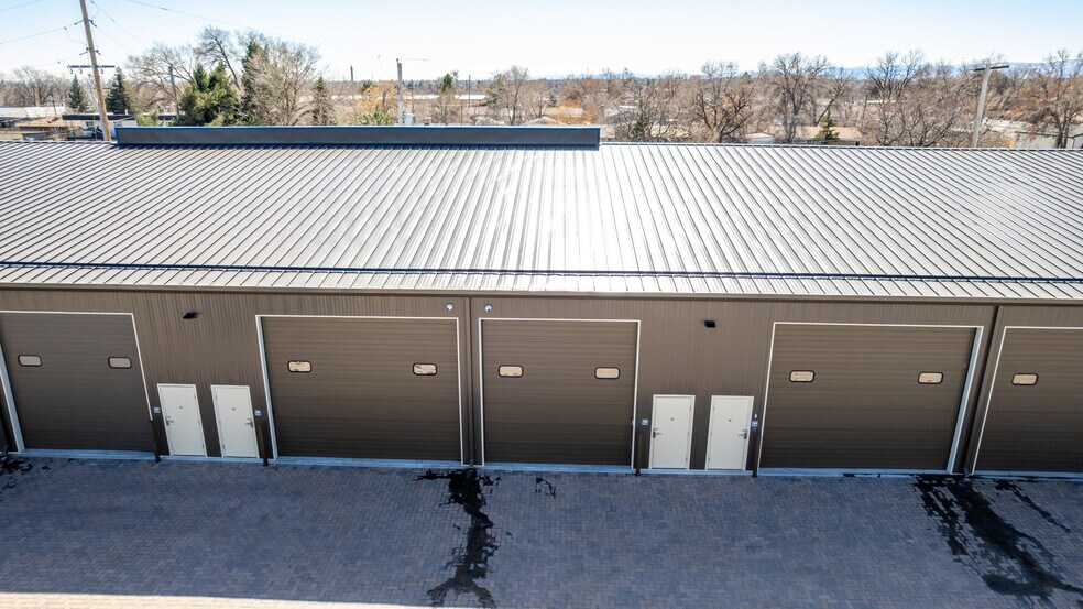 More Photos Of 560 Ames St, Lakewood Industrial For Sale