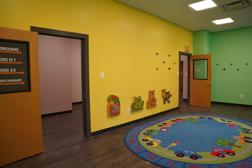 More Photos Of 7595 Martinsburg Pike, Shepherdstown Office For Sale