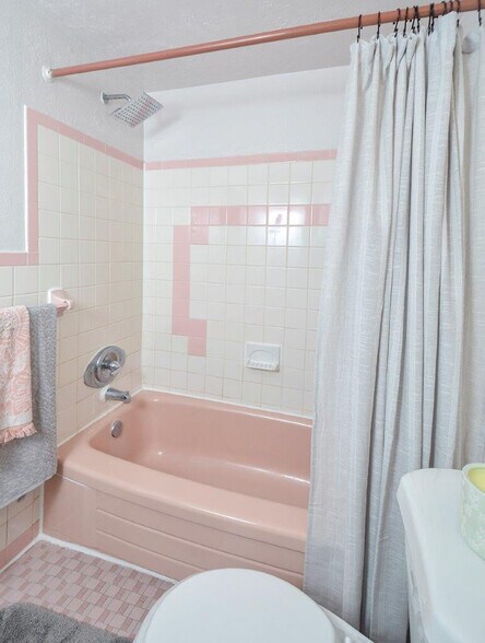More Photos Of 6810 Martins Mill Rd, Philadelphia Apartments For Sale