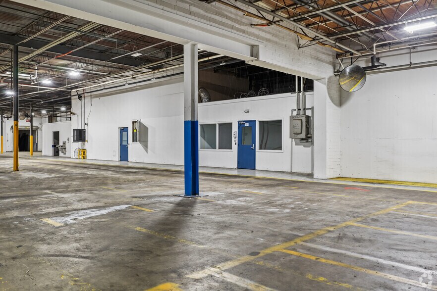 More Photos Of 615 Industrial Ave, Salisbury Warehouse For Sale