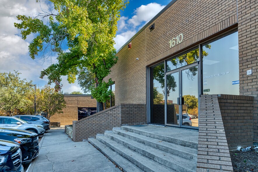 More Photos Of 1610 Corporate Ct, Irving Office For Lease