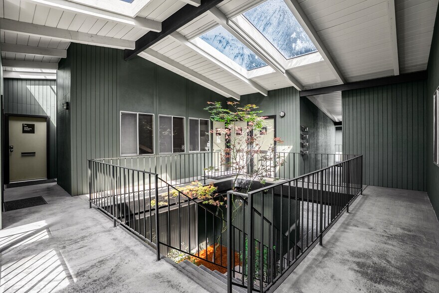 More Photos Of 3000 Cleveland Ave, Santa Rosa Office For Sale