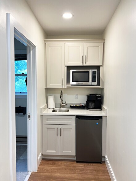 More Photos Of 109 E Evans St SW, West Chester Office For Lease