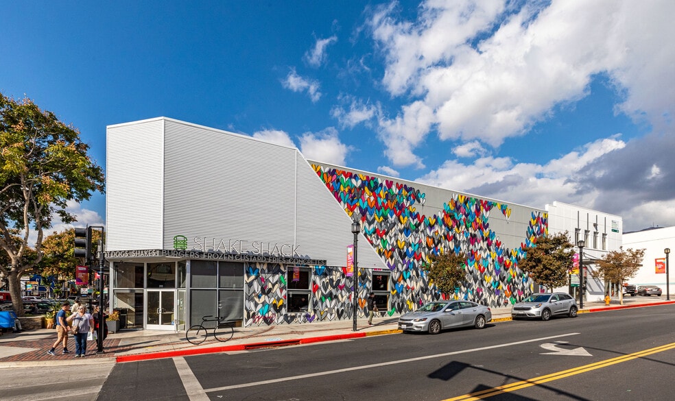 Primary Photo Of 200 N San Fernando Blvd, Burbank Freestanding For Lease