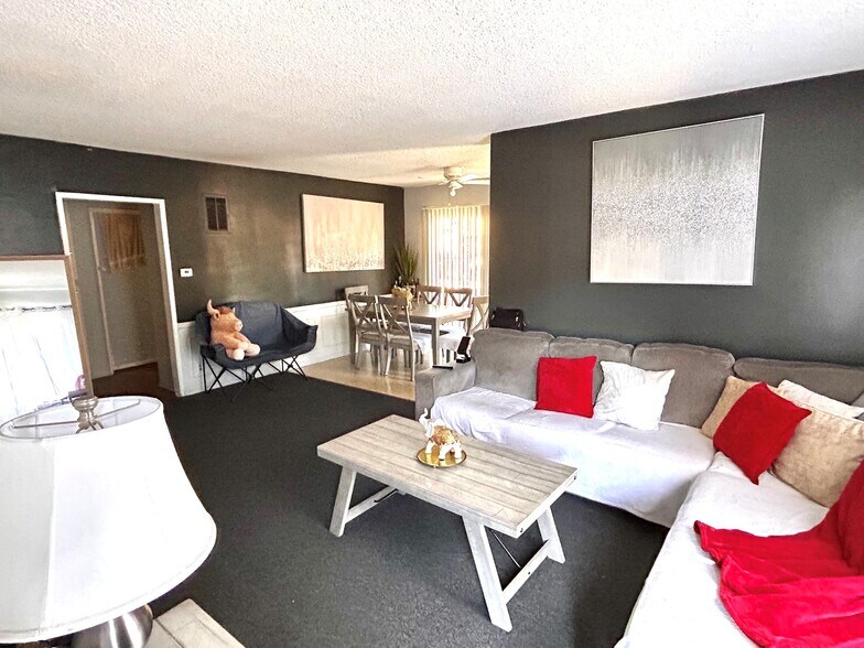 More Photos Of 6214 S Victoria Ave, Los Angeles Apartments For Sale