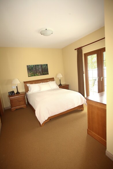 More Photos Of 3012 Alpine Cres, Whistler Hospitality For Sale