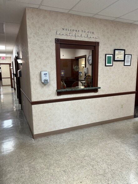 More Photos Of 1415 6th Ave, Huntington Office For Sale