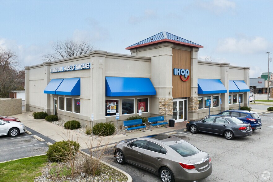 More Photos Of 4045 Talmadge Rd, Toledo Restaurant For Sale