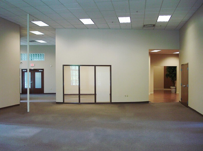 More Photos Of 171 Hillpointe Dr, Canonsburg Office For Lease