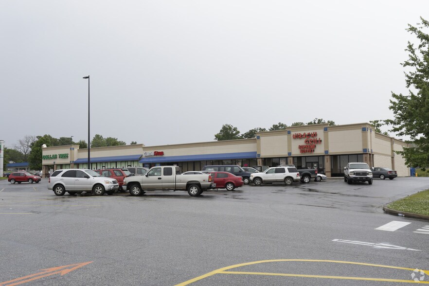 More Photos Of 3023 Wade Hampton Blvd, Taylors Freestanding For Lease