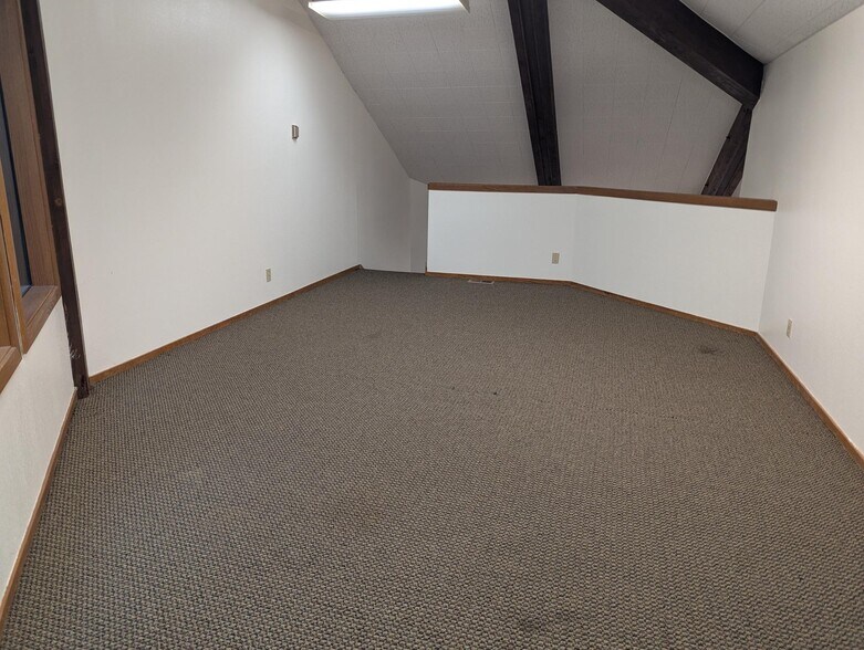 More Photos Of 14777 NE 40th St, Bellevue Office For Lease