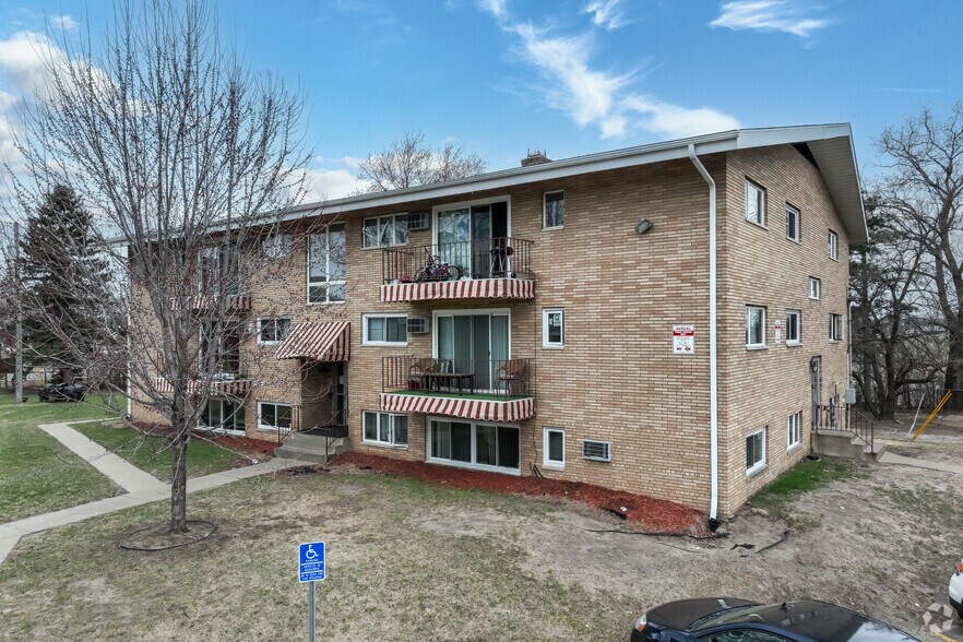 More Photos Of 5209 Xerxes Ave N, Minneapolis Apartments For Sale