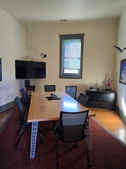 More Photos Of 3723 Pearl Rd, Cleveland Loft Creative Space For Sale