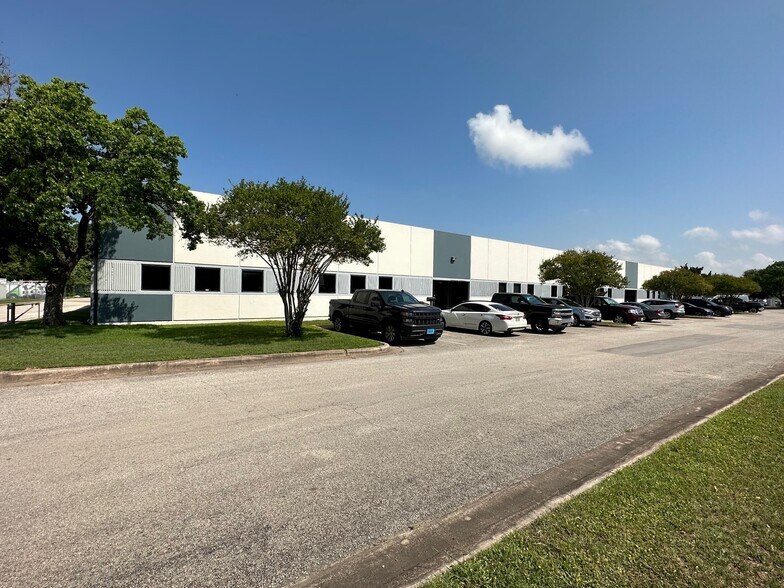 Primary Photo Of 1300 Smith Rd, Austin Warehouse For Lease