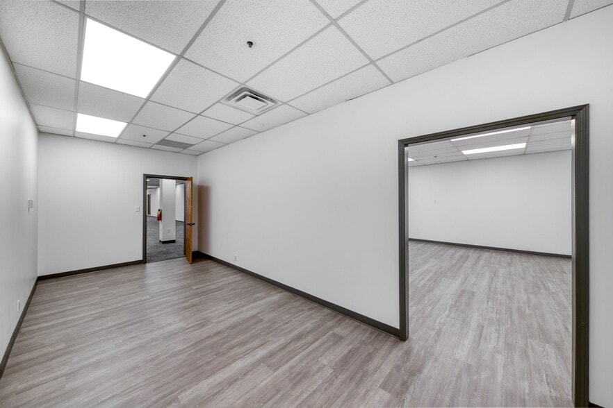 More Photos Of 3285 Saturn Ct, Peachtree Corners Warehouse For Lease