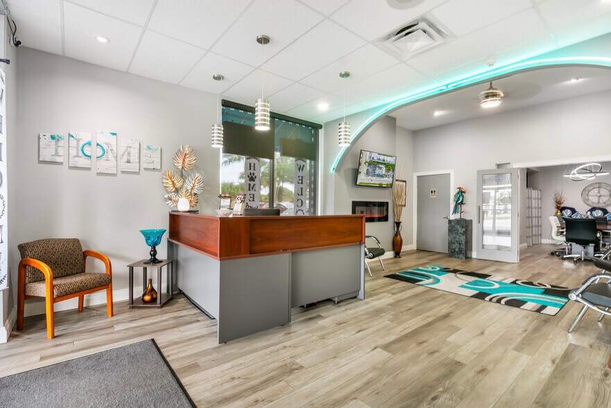 More Photos Of 6600 Pembroke Rd, Pembroke Pines Office For Sale