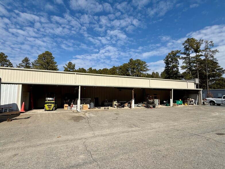 More Photos Of 7718 NC 22 Hwy, Carthage Warehouse For Lease