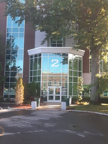 More Photos Of 2 Pillsbury St, Concord Office For Sale