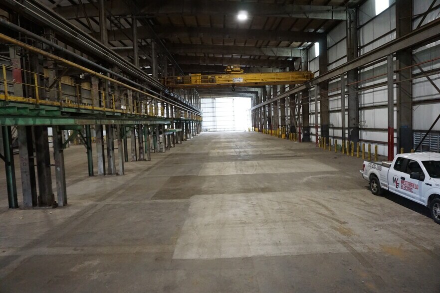 More Photos Of 2870 River Rd, Hawesville Warehouse For Lease