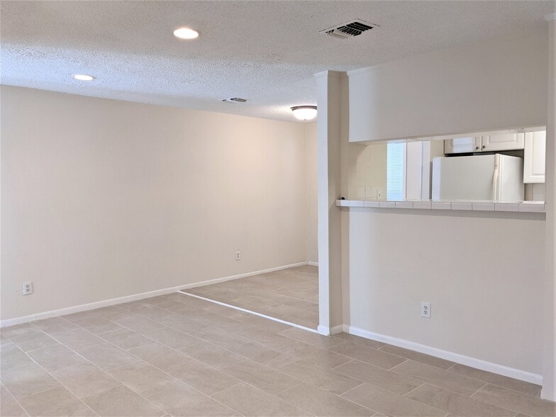 More Photos Of 704 E 22nd St, Houston Apartments For Sale